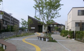 ●モニュメントゲート広場