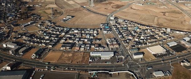 ウエストリア（画面左側）-　既存住宅街　-　イーストリア（画面右側）